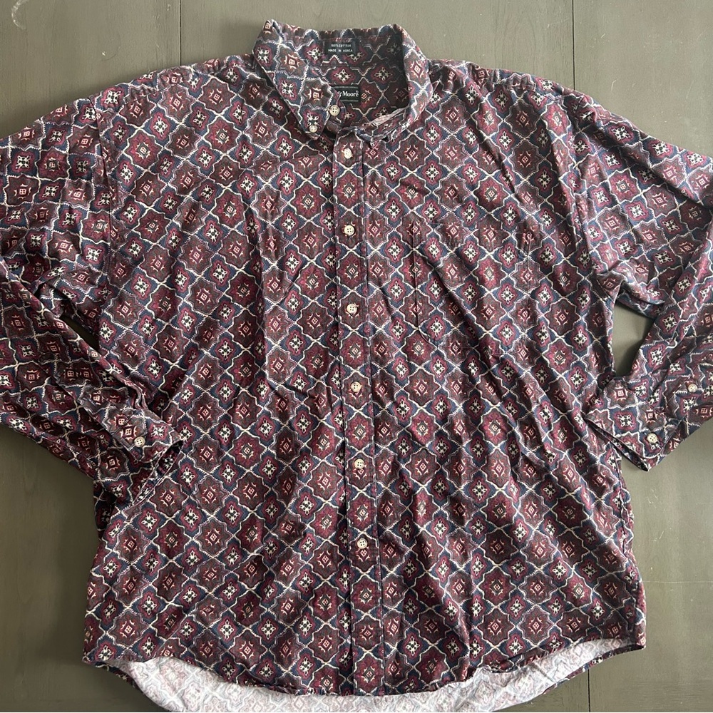 Vintage men’s Preswick and Moore button-down. Size extra large.